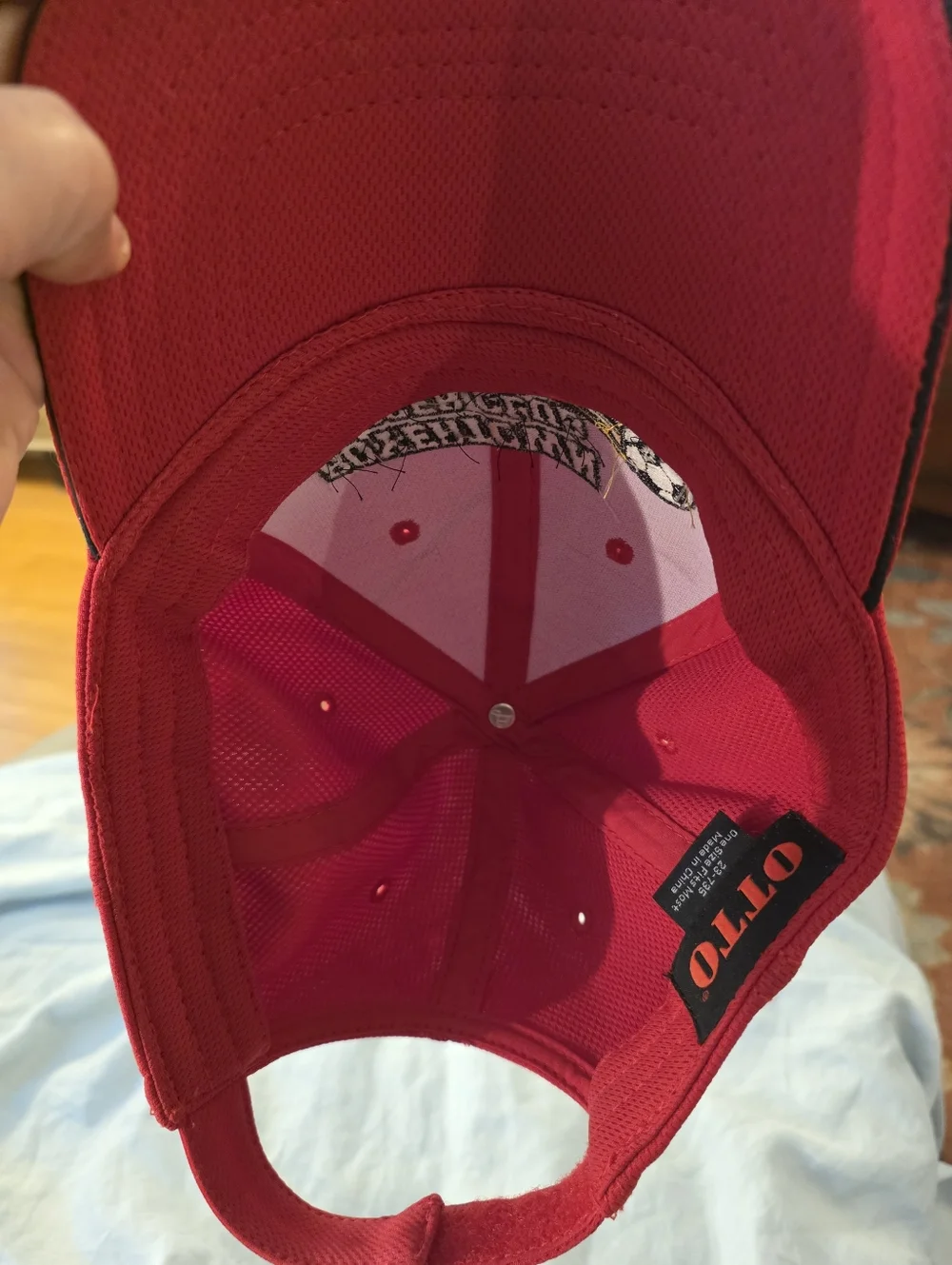 Red Performance Baseball Cap - Picture 6 of 7
